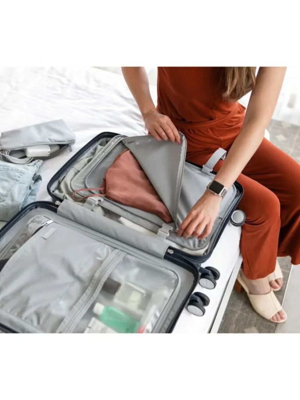 Samsonite Elevation Plus Hardside Carry-On Pro Spinner Luggage Bag NEW
